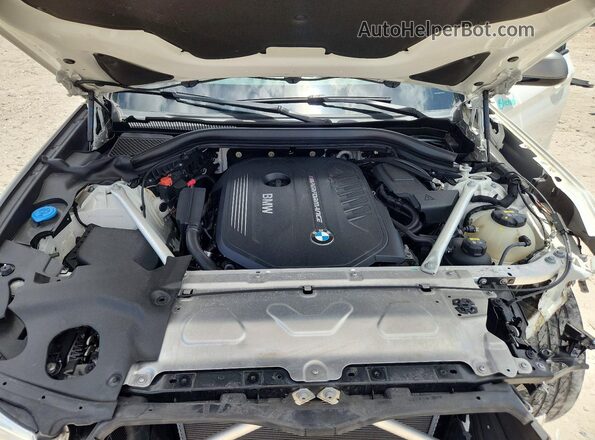 5UXTS3C58J0Y98069 2018 BMW X3 White Вид підкапотного простору