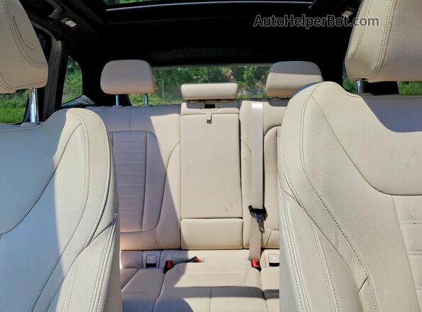 5UXTS3C59J0Y94452 2018 BMW X3 Blue Rear seats view