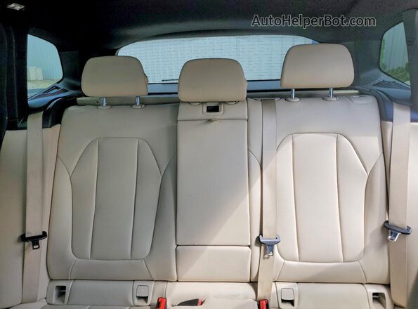 5UXTY3C06M9E85427 2021 BMW X3 Белый Вид задних сидений