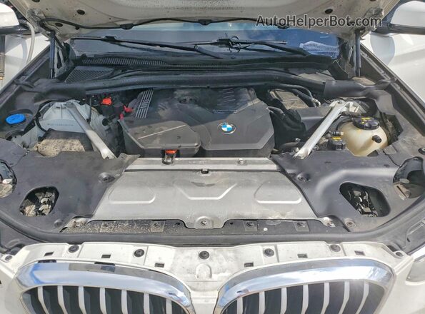 5UXTY3C06M9E85427 2021 BMW X3 Белый Вид подкапотного пространства