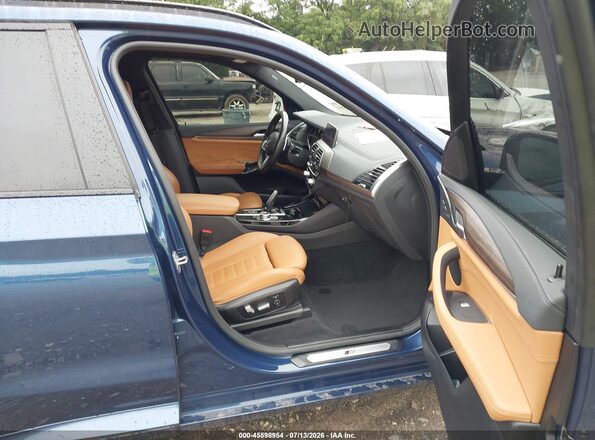 5UXTY3C06M9F37638 2021 BMW X3 Blue Front interior view