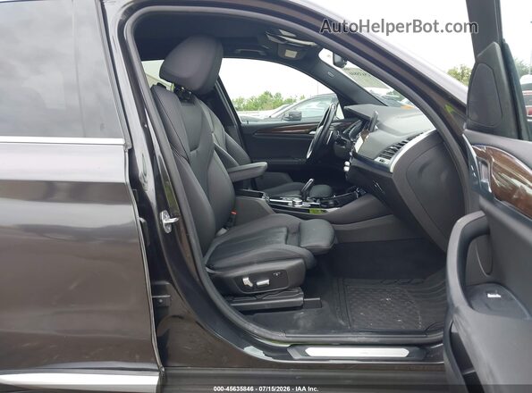 5UXTY3C07M9G24254 2021 BMW X3 Gray Front interior view