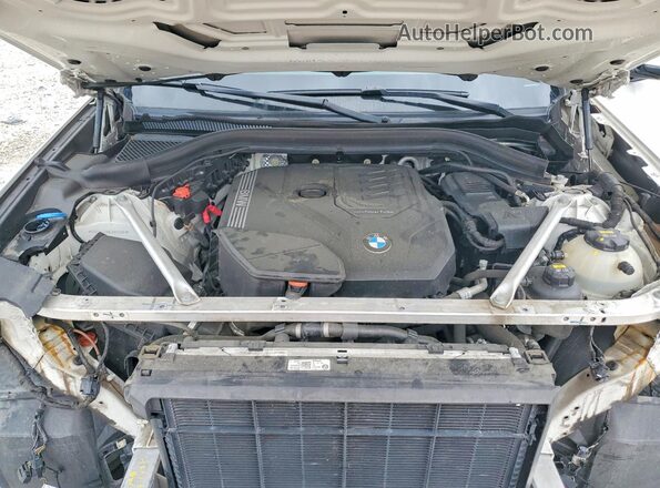 5UXTY3C08L9B93406 2020 BMW X3 White Widok komory silnika