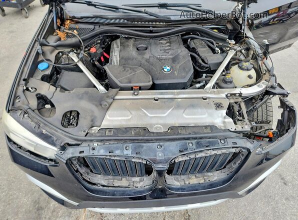5UXTY3C08M9E19932 2021 BMW X3 Black Engine compartment view