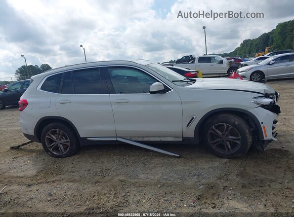 5UXTY3C08M9F29475 2021 BMW X3 White უკანა სალონის ხედი