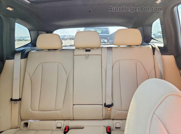 5UXTY3C0XLLE54828 2020 BMW X3 Black Widok tylnych siedzeń