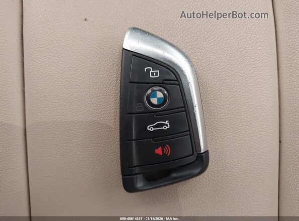 5UXTY5C00L9C38964 2020 BMW X3 Белый Вид панели приборов