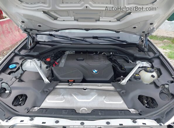 5UXTY5C00L9D68209 2020 BMW X3 White Widok z tyłu
