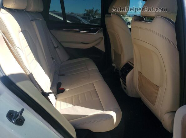 5UXTY5C01L9B91914 2020 BMW X3 White Rear interior view