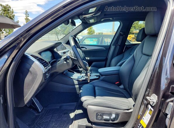 5UXTY5C01L9D08925 2020 BMW X3 Gray წინა სალონის ხედი