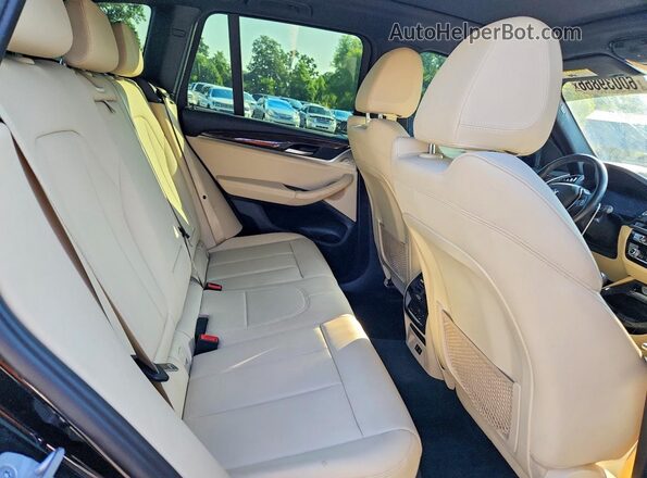 5UXTY5C01M9E51858 2021 BMW X3 Черный Вид задней части салона