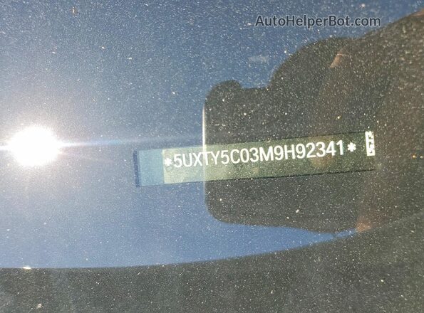 5UXTY5C03M9H92341 2021 BMW X3 White VIN կոդի պիտակի տեսք
