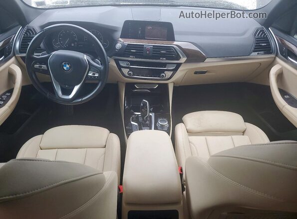 5UXTY5C04M9G72855 2021 BMW X3 White Vista del salpicadero