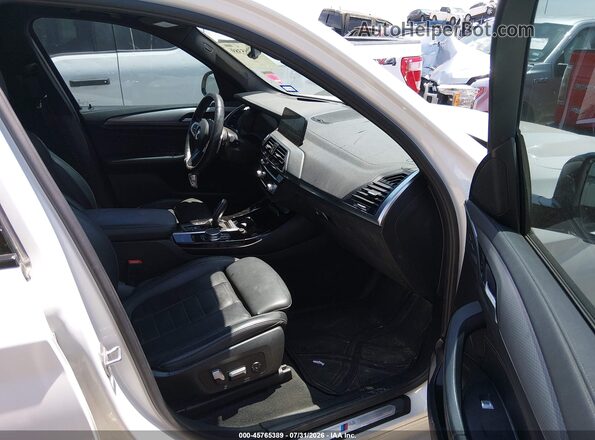 5UXTY5C05M9E63656 2021 BMW X3 White Widok wnętrza z przodu