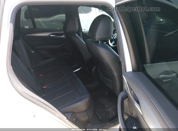 5UXTY5C05M9E63656 2021 BMW X3 White Widok naklejki z numerem VIN