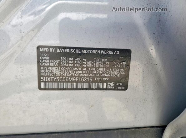 5UXTY5C06M9F16316 2021 BMW X3 Silver 360 interior view