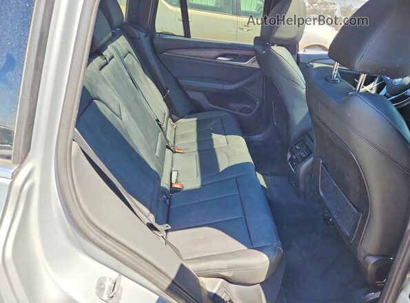 5UXTY5C06M9H22123 2021 BMW X3 Серебряный Вид задней части салона