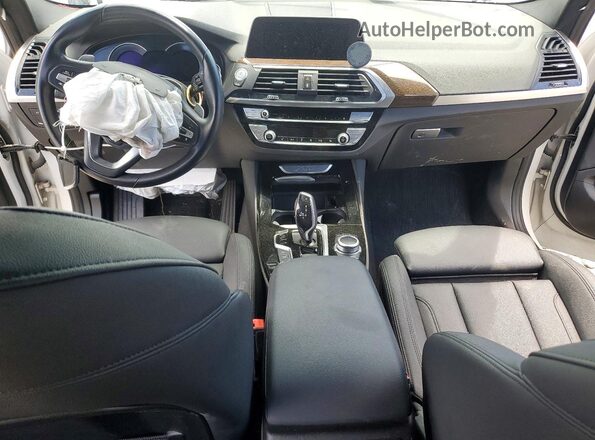 5UXTY5C07M9G33371 2021 BMW X3 White Dashboard view