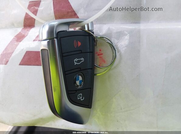 5UXTY5C08L9B69991 2020 BMW X3 White Առջևի վահանակի տեսք