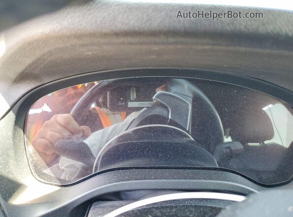 5UXTY5C09L9B25403 2020 BMW X3 Белый Вид щитка приборов