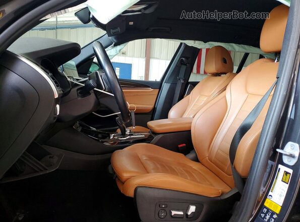 5UXTY5C09M9E16727 2021 BMW X3 Серый Вид салона спереди