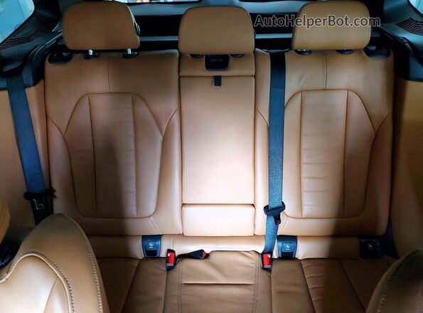 5UXTY5C09M9E16727 2021 BMW X3 Серый Вид задних сидений
