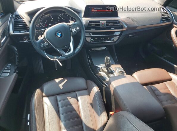5UXTY5C0XL9B70687 2020 BMW X3 White Առջևի վահանակի տեսք