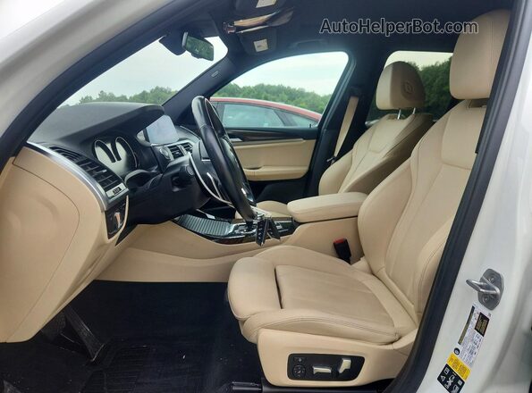5UXTY5C0XL9D58416 2020 BMW X3 Белый Вид салона спереди