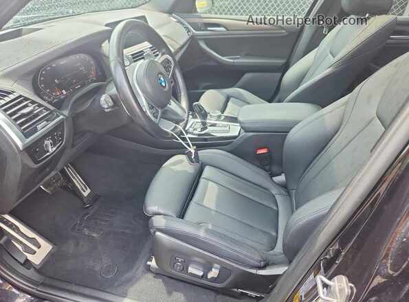 5UXTY9C01M9E65718 2021 BMW X3 Black Vista interior delantera