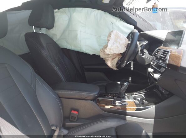 5UXTY9C07L9C12000 2020 BMW X3 White Front interior view