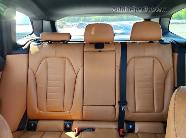 5UXTY9C09M9E10174 2021 BMW X3 Black Widok tylnych siedzeń