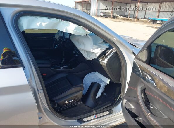 5UXUJ3C55KLA58437 2019 BMW X4 Silver Widok wnętrza z przodu