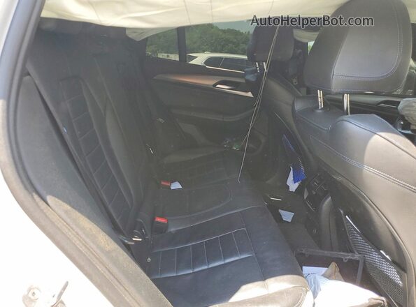 5UXUJ5C57KLJ63683 2019 BMW X4 White Widok tylnych siedzeń