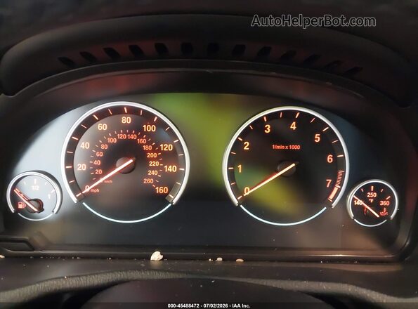 5UXWX7C55H0S19374 2017 BMW X3 White Vista de los asientos traseros