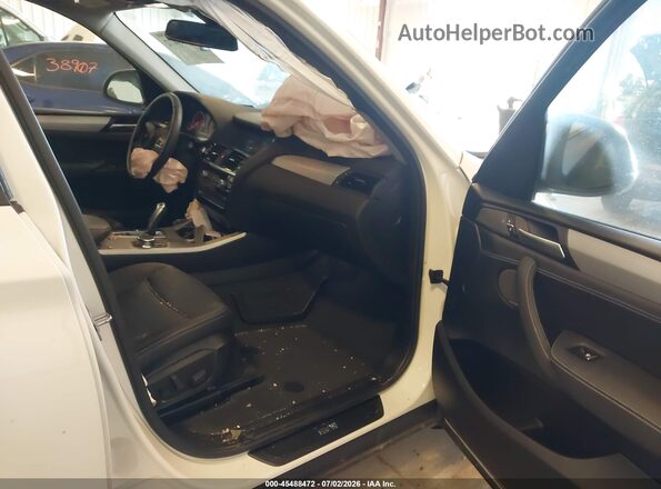 5UXWX7C55H0S19374 2017 BMW X3 White Vista interior delantera