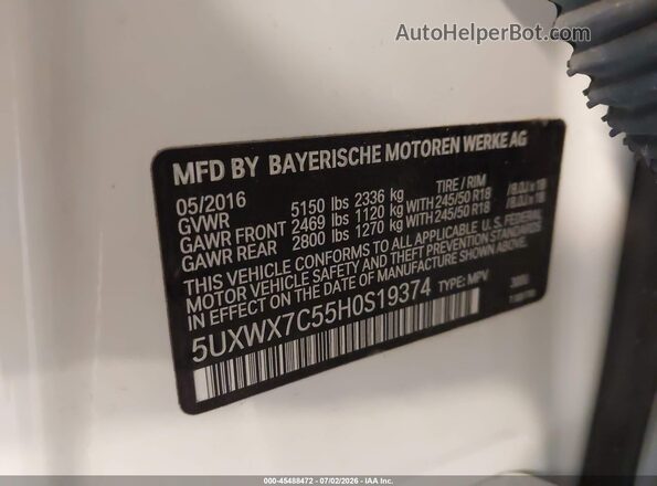 5UXWX7C55H0S19374 2017 BMW X3 White Vista del compartimento del motor