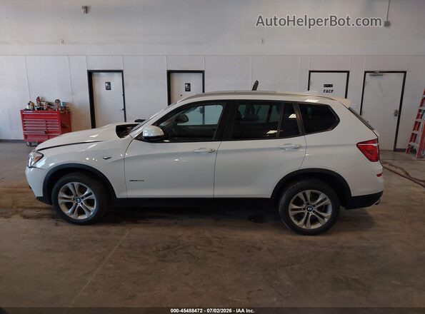 5UXWX7C55H0S19374 2017 BMW X3 White Vista interior de 360 grados