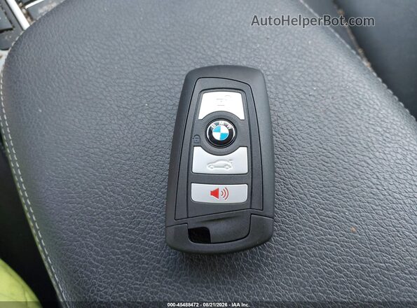 5UXWX7C55H0S19374 2017 BMW X3 White Vista del salpicadero