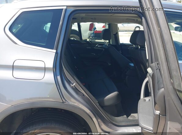 5UXWX7C57H0U42404 2017 BMW X3 Gray Вид наклейки з VIN-кодом