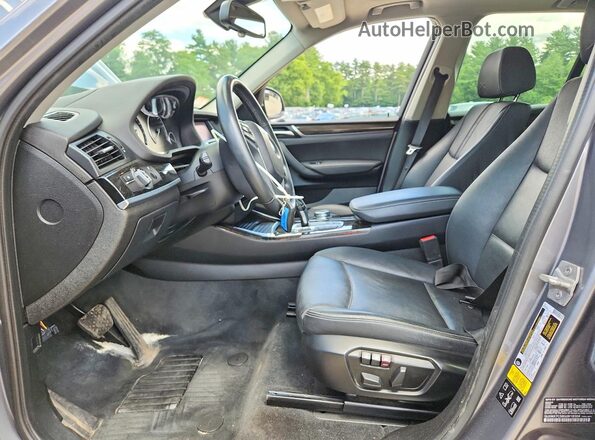 5UXWX7C58G0R18304 2016 BMW X3 Gray Widok wnętrza z przodu
