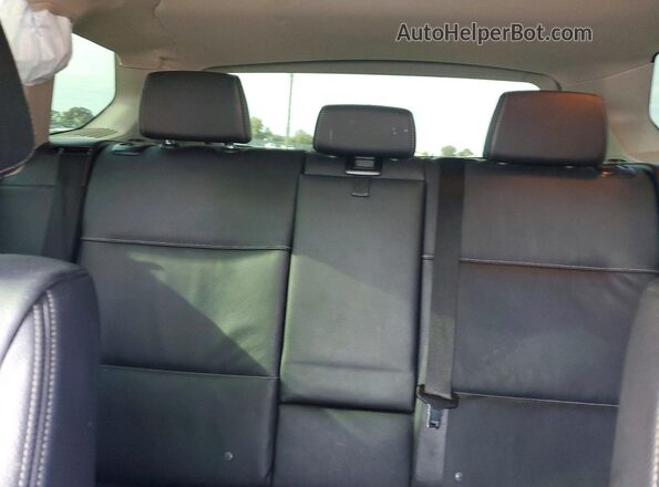 5UXWX7C59G0R16612 2016 BMW X3 Серебряный Вид задних сидений