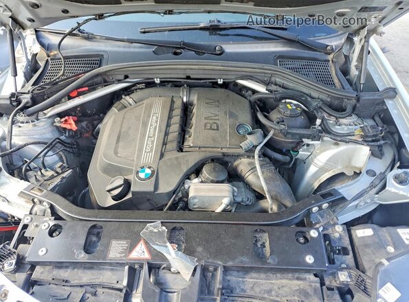 5UXWX7C59G0R16612 2016 BMW X3 Серебряный Вид подкапотного пространства
