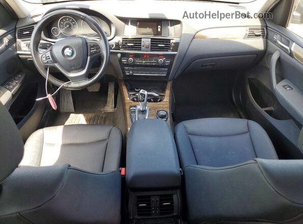 5UXWX9C31H0W74152 2017 BMW X3 Black Вид панелі приладів