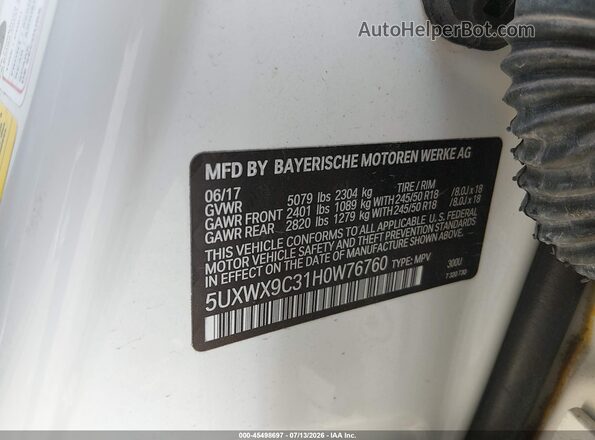 5UXWX9C31H0W76760 2017 BMW X3 White Вид підкапотного простору