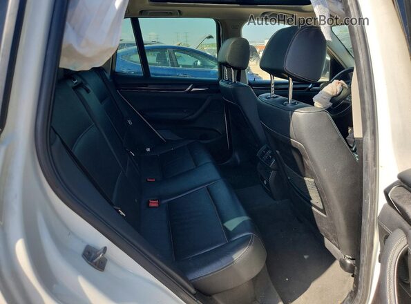 5UXWX9C32H0W72412 2017 BMW X3 White Вид задніх сидінь