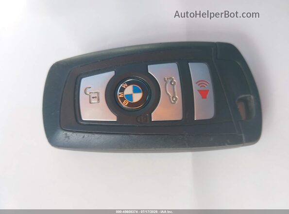 5UXWX9C33H0T18317 2017 BMW X3 Серебряный Вид панели приборов