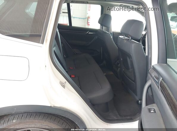 5UXWX9C33H0W73200 2017 BMW X3 White Widok naklejki z numerem VIN