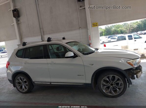 5UXWX9C33H0W73200 2017 BMW X3 White Widok wnętrza 360 stopni