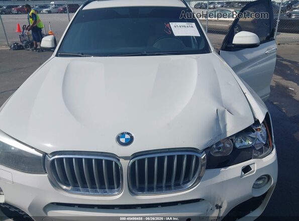 5UXWX9C35H0T25172 2017 BMW X3 White Вид щитка приладів