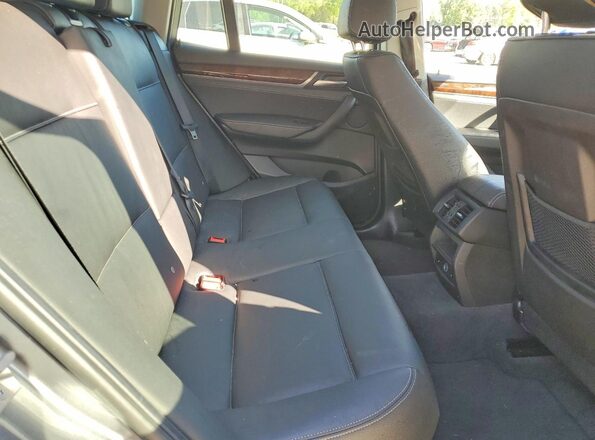 5UXWX9C37H0T20488 2017 BMW X3 Gray Vista interior trasera